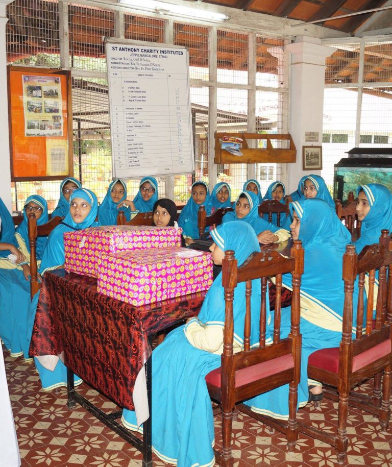 Field Trip:St. Anthony s Ashram visit